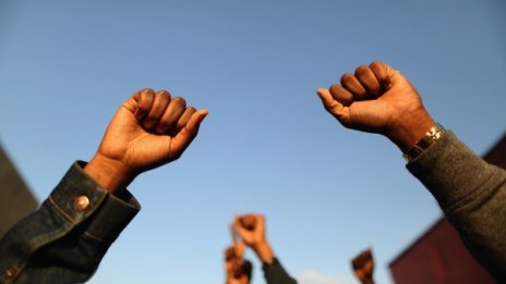 "Обеля" скочи на протест срещу паметник на Лихачов