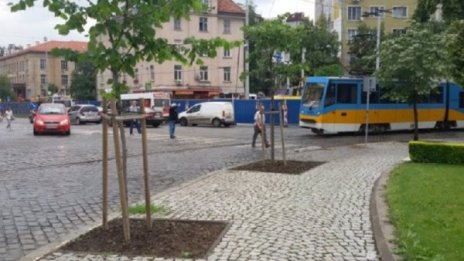 Трамваи във въртележка на Руски паметник