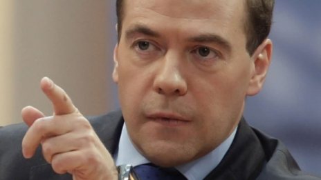 Медведев вижда решаване на кризата в Украйна 
