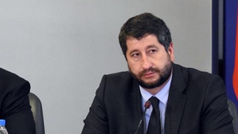 Няма поражение, Иванов хареса Конституцията  