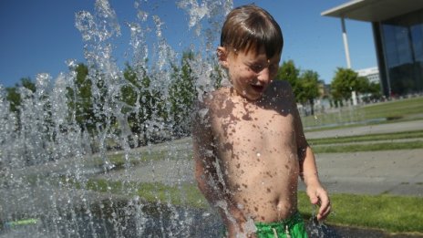Утре жега, живакът удря 41°С! Прохлада в петък!