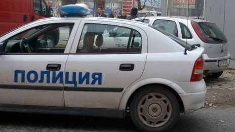 Граничари спипаха 60 нелегални сирийци край Свиленград 