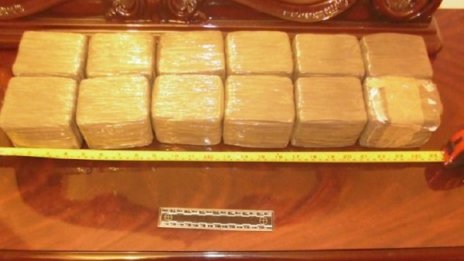 Хванаха 6 кг хашиш при акция край Пазарджик