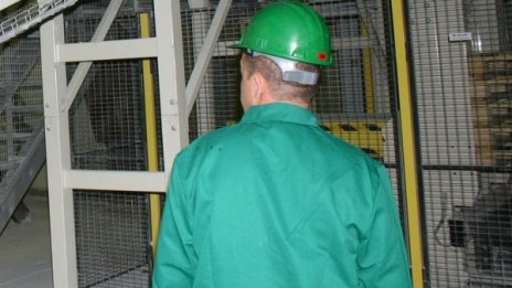 Работник с 85% изгаряния след инцидент в Луковит