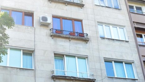 Време е за ново жилище? А под наем или със заем?