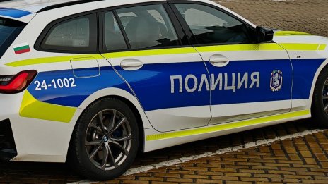 Арестуваха мъж, заплашвал и насилвал съпругата си