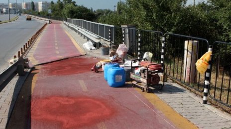 Ремонт застигна и... велоалеите в София