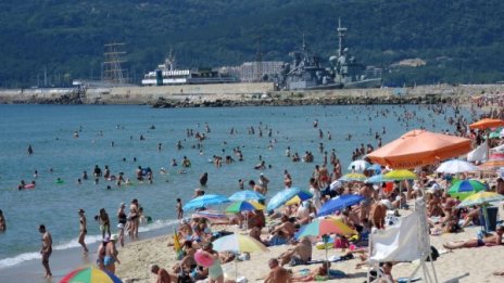 Горещо ще е днес, температури ще са 32° - 37°