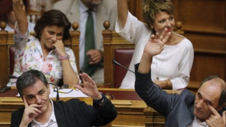 Атина даде "зелена светлина" за сделката с кредиторите