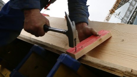 Безработицата падна спрямо 2014 г. &ndash; 9.9%