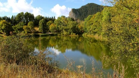 Чадър и за утре &ndash; остава облачно и дъждовно 