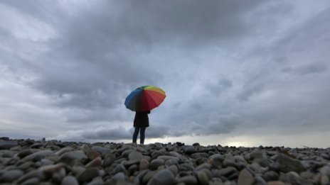 Облачно с валежи днес, че и хладно - 17°