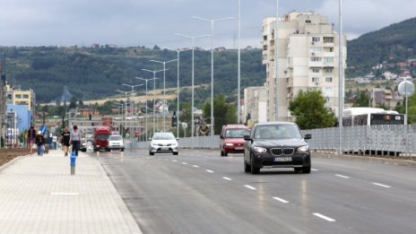 Пуснаха движението по новия пробив на "Ал. Малинов"