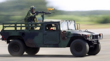Пентагонът иска наследник на джипа Хъмви