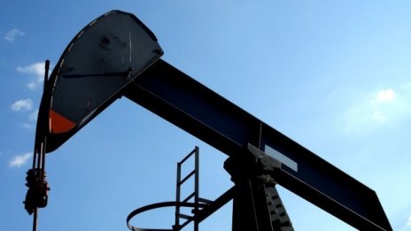 Петролът поскъпна с 10% за седмица