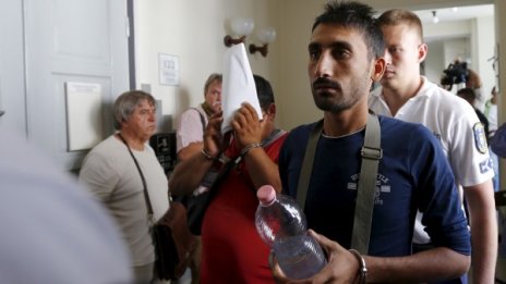Ясни са имената на българите, задържани за камиона ковчег