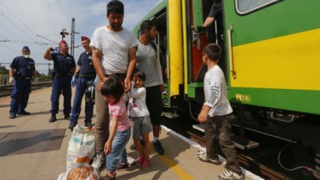 Брюксел ни готви нова квота от 2313 бежанци