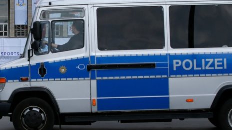 Арестуваха мъж в Берлин, празнувал във Facebook смъртта на сирийчето