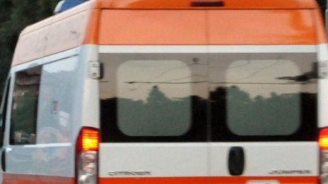 Пиян руски тийнейджър полетя от петия етаж в Кранево