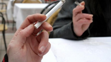 Проверяват за продажба на цигари край училищата