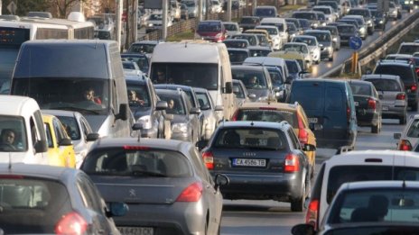 Задръстването неизбежно, ремонтите не могат да чакат