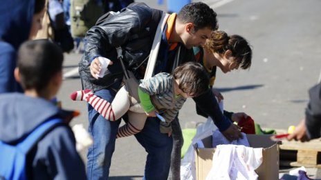 Помагаме на Унгария за кризата с бежанците