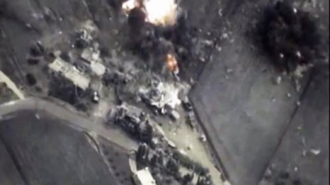 Руски самолети удариха база на ВВС, контролирана от ИД