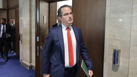 От "Възраждане" поискаха сваляне на ДДС-то за хляба и лекарства