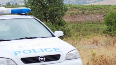 Сгащиха 29 чужденци в изоставена къща в Дреновец