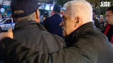 Уникални кадри от скандала "Сидеров": Извини се, бе!