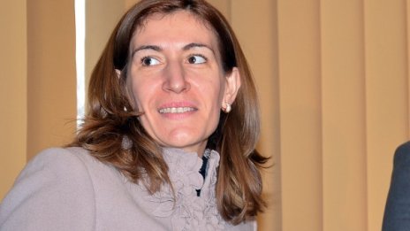 Клипът с холивудските звезди ще се върти, върти...