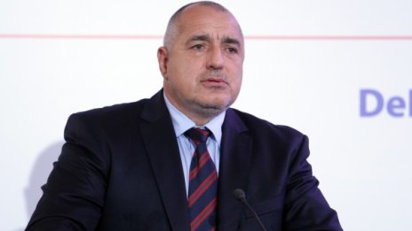 Борисов обеща надбавки за Коледа, че и за Великден