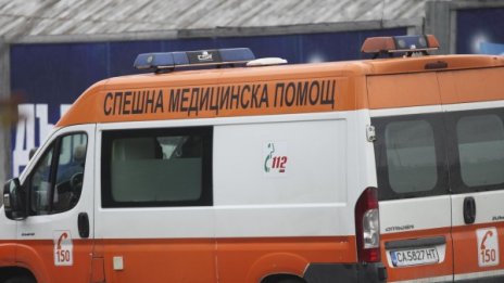 Тир и две коли се удариха на изхода на Кресна