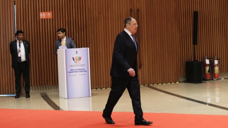 Лавров: САЩ сега се интересуват единствено от петрола в ситуацията с Иран