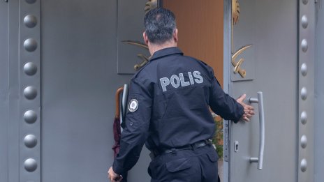 Над 500 кг наркотици задържаха в Истанбул при операция срещу четири тира