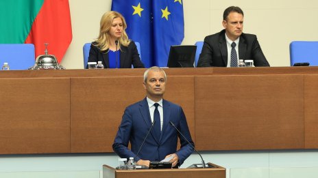 Костадинов: &bdquo;Възраждане&ldquo; е единствената последователна опозиция в този парламент