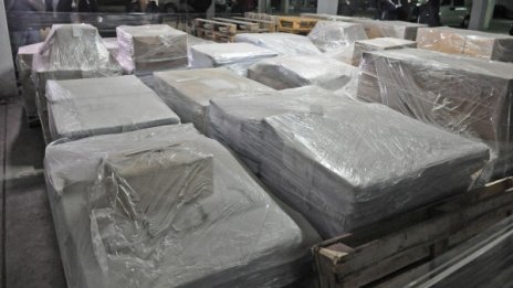 Бюлетините потеглиха към секциите под охрана