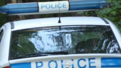 Белезници за телефонен измамник в Нова Загора