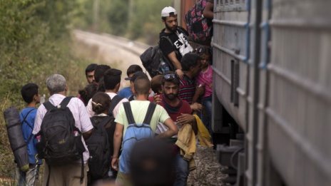 Ще сподели ли ЕС отговорността за бежанците?