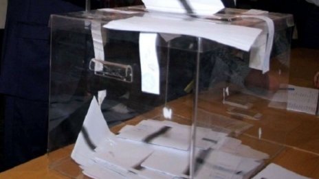 1020 души до урните в Белгия и Люксембург