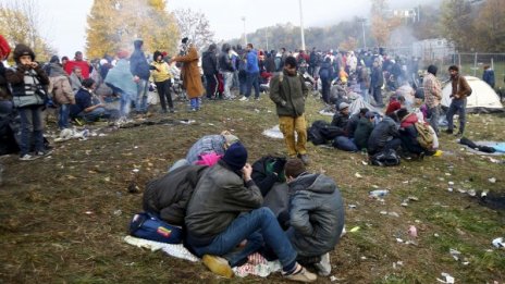 700 000 мигранти за година са пристигнали в Европа