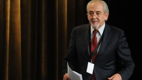 Местан иска власт, но предупреди властта... с метла
