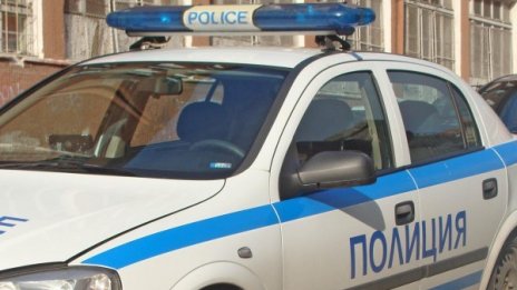 Двама обраха пощенска станция в Айдемир