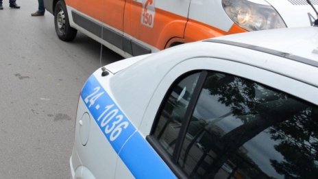 Арест за баща и син за купуване на гласове