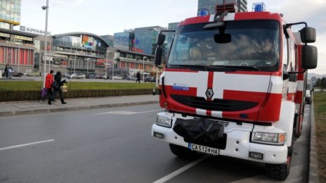 Пожарната угаси МОЛ-а за броени минути