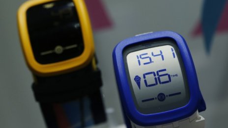 Умният часовник на Swatch влиза в магазините