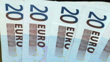 Възрастна жена наряза банкноти за ?1 млн., преди да умре