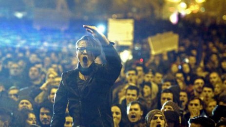 Хиляди протестираха в Румъния шести пореден ден