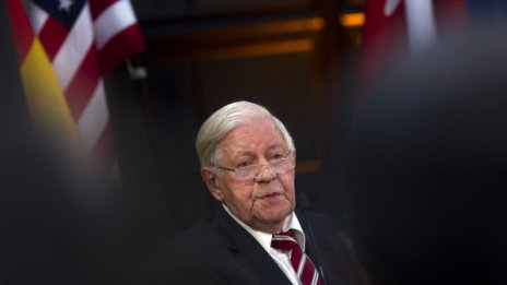 Почина Хелмут Шмит &ndash; бившият канцлер на ФРГ