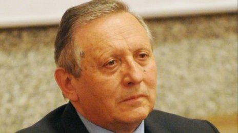 Шефът на БАН - кандидат за президент